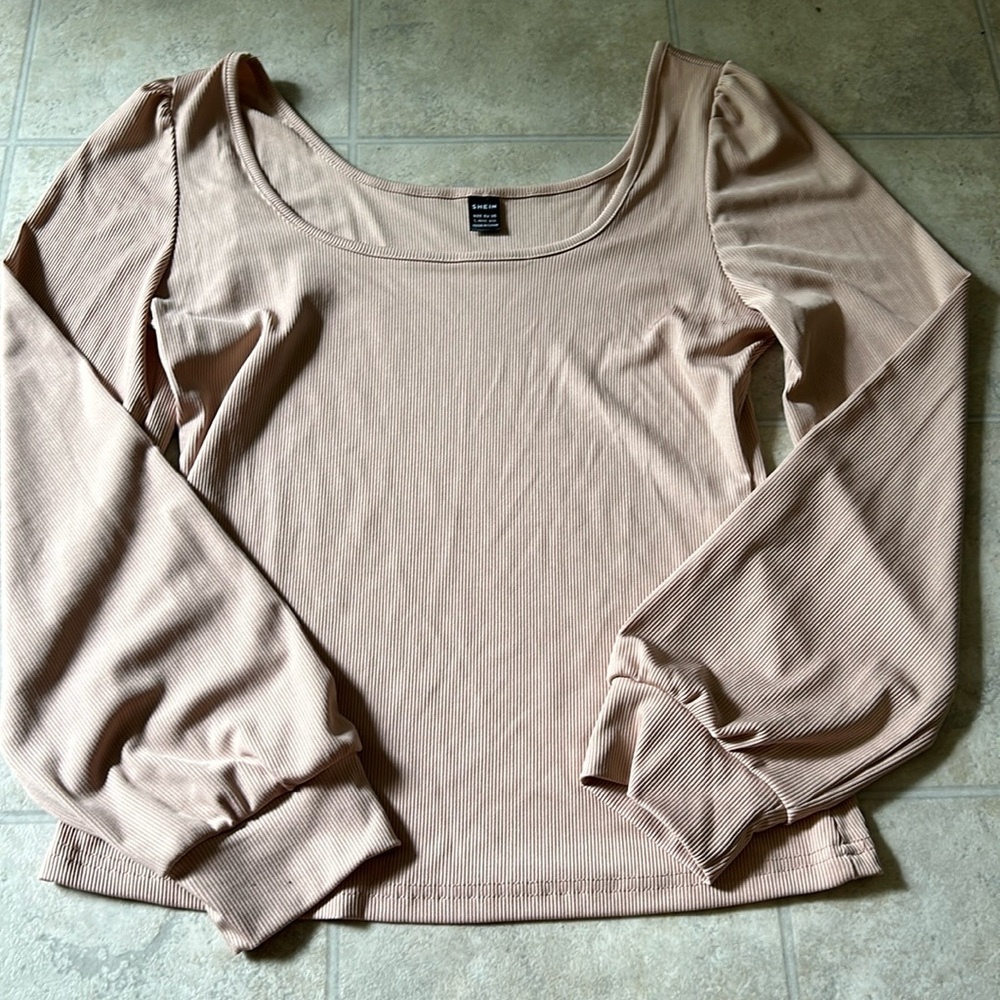 SHEIN Scoop Neck - Picture 6 of 9